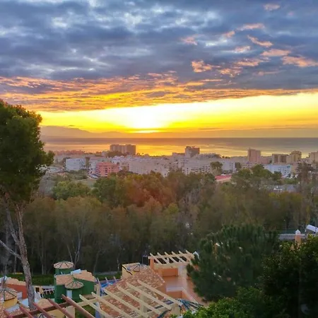 Homestay Clark Suites Habitaciones Torremolinos