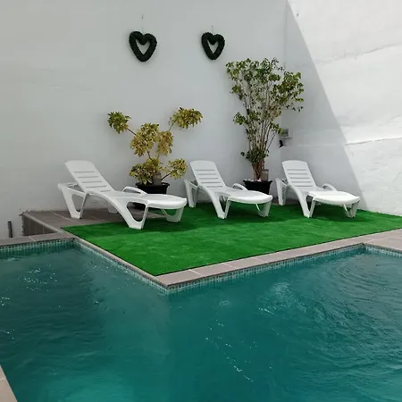 Clark Suites Habitaciones 홈스테이 *